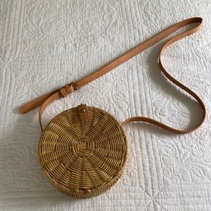 Universal Thread circular straw bag